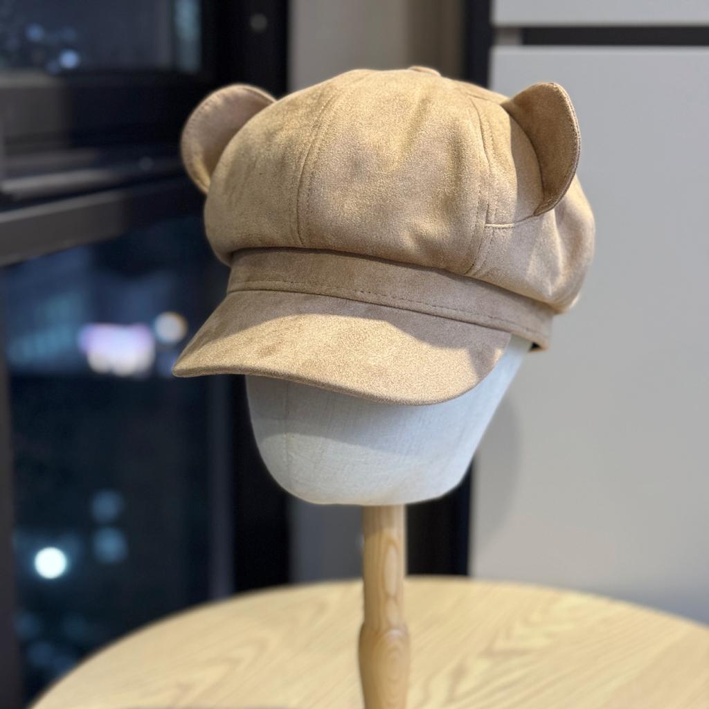 New autumn and winter flocked fabric cat ear octagonal hat for women, sweet and unique, makes the face look smaller, versatile duckbill artist hat