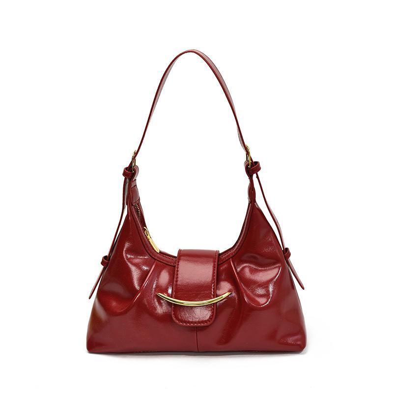 2026 New Highend Underarm Bag Fashiable and Versatile Women's Bag Commuting Shoulder Niche PU Patent Leather Crossbody Bag