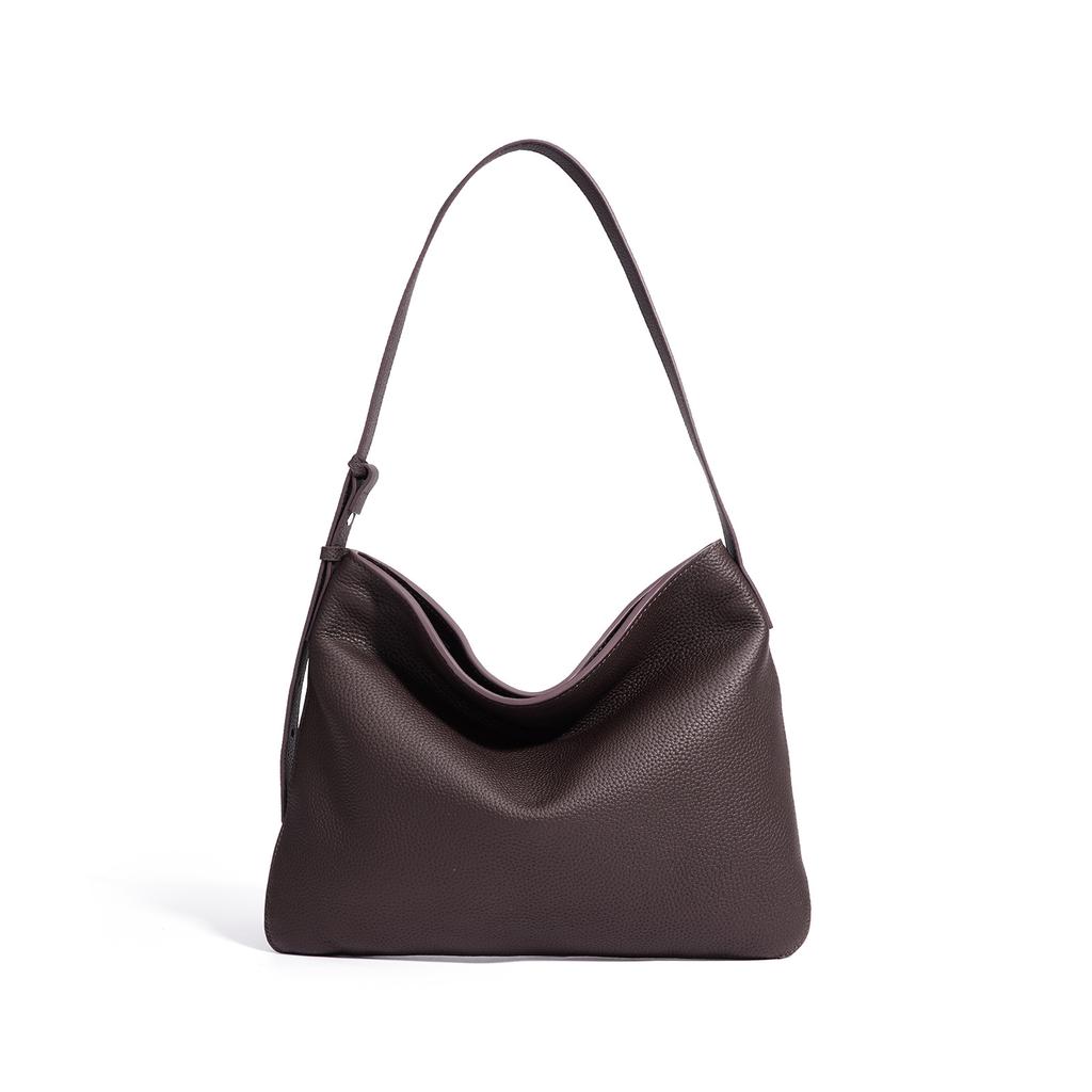 Early spring fashionable retro shoulder bag commuter messenger simple versatile bag