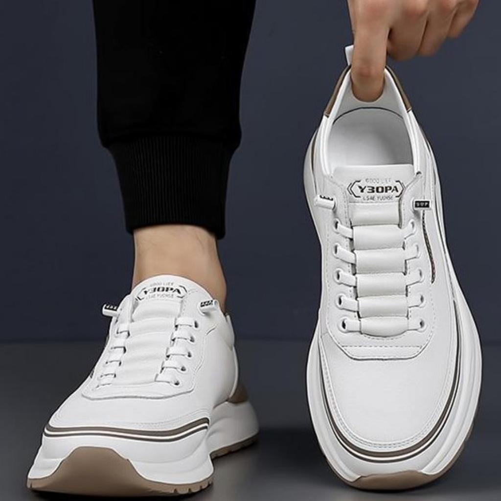 Мужская обувь новая повседневная обувь мягкая подошва дышащая студенческая беговая обувь простая трендовая мужская спортивная обувь кроссовки для папы