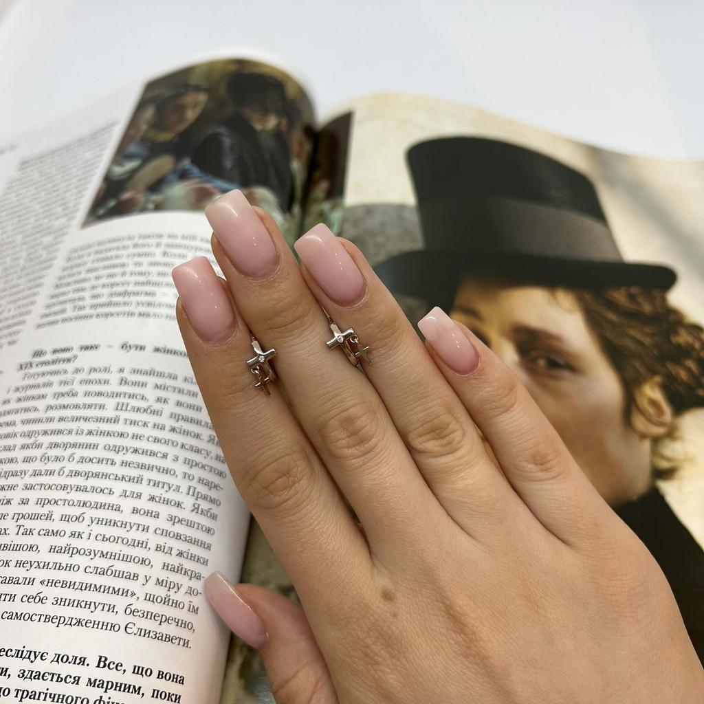 Серебряные серьги с фианитами (2136491)
