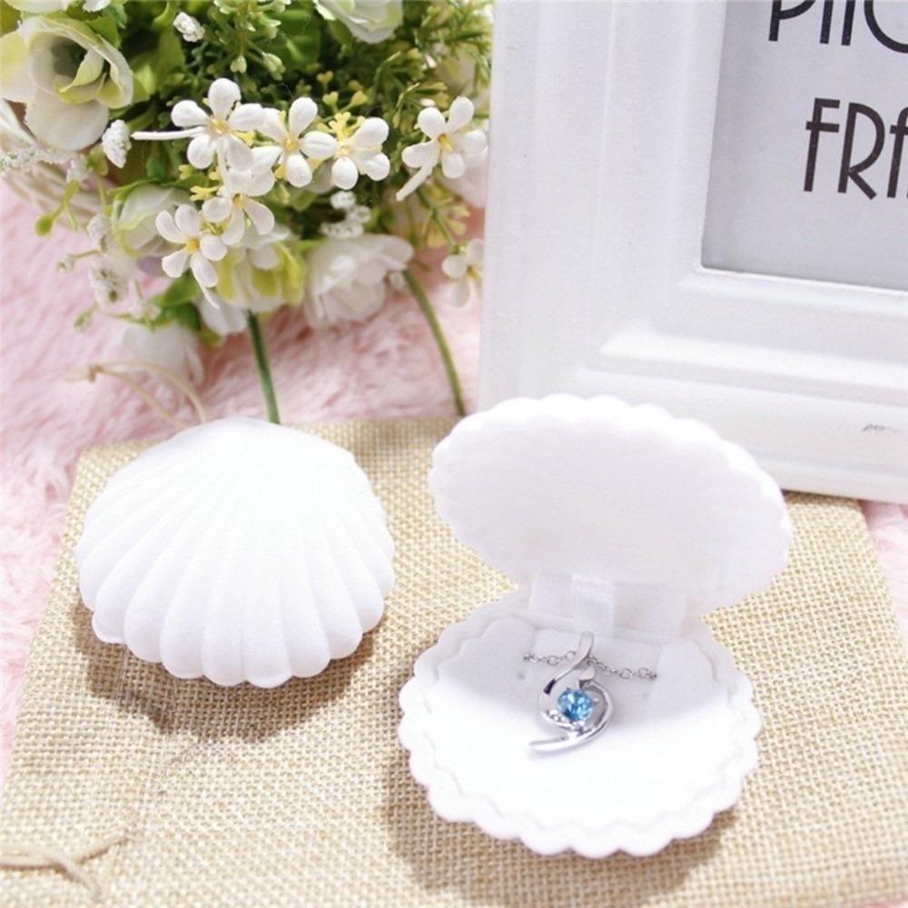 Shell-shaped Design Shell-shaped Jewelry Box Flannel Lining Ring Earring Display Case Wedding Gift