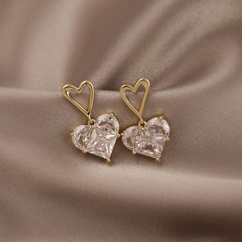 LATS Design Heart Shape Earrings for Women Niche Atmospheric Versatile Temperament Love Jewelry