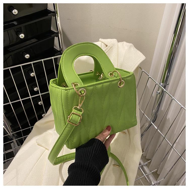 Вышитая нитками сумка-тоут текстурная сумочка 2025 с бриллиантами портативная сумка-мессенджер персонализированный дизайн маленькая квадратная сумка