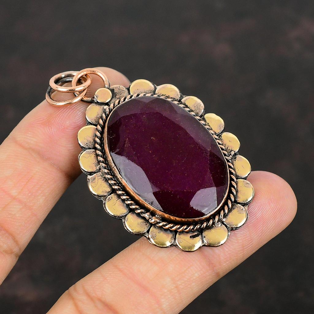 Граненый кашмирский рубиновый кулон Медный кулон Драгоценный камень Кулон ручной работы Антикварные ювелирные изделия Совершенно новый кулон Медные украшения для мамы Подарки для него