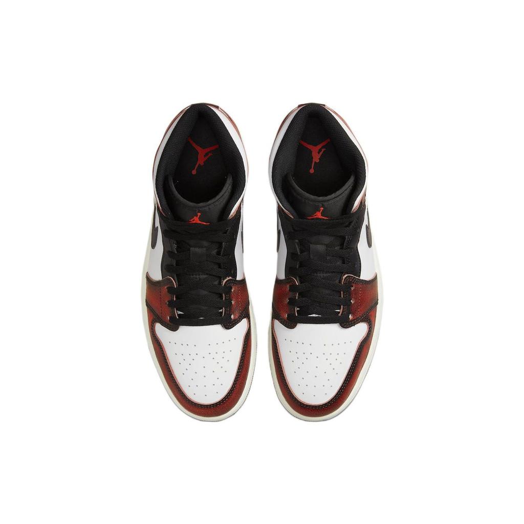 Мужские кроссовки Air Jordan 1 Mid SE Wear-Away White Black Sail DV9565-006