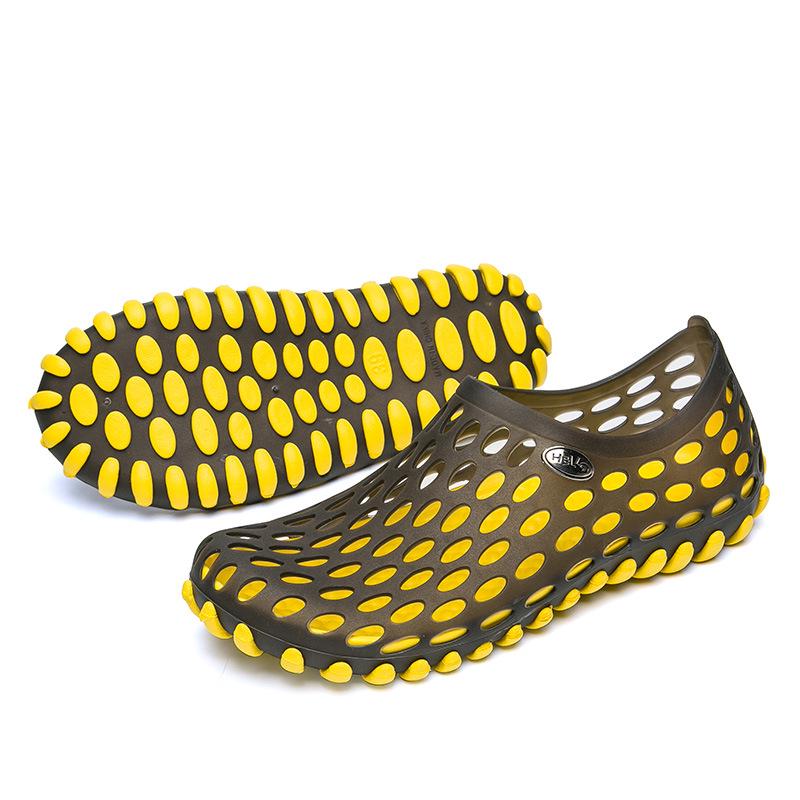 New Beach Shoes Beach Sandals Comfortable Soft Bottom Non-slip and Breathable Hole Shoes