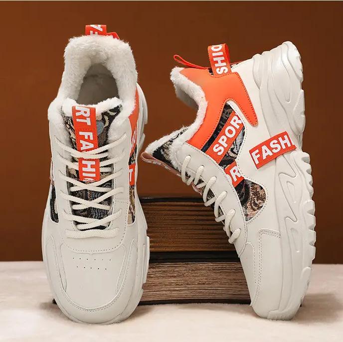 Высокие мужские туфли зимние бархатные хлопковые туфли нишевый дизайн студенческие кожаные поверхности водонепроницаемые досуг спортивные помощь маленькие белые туфли для доски