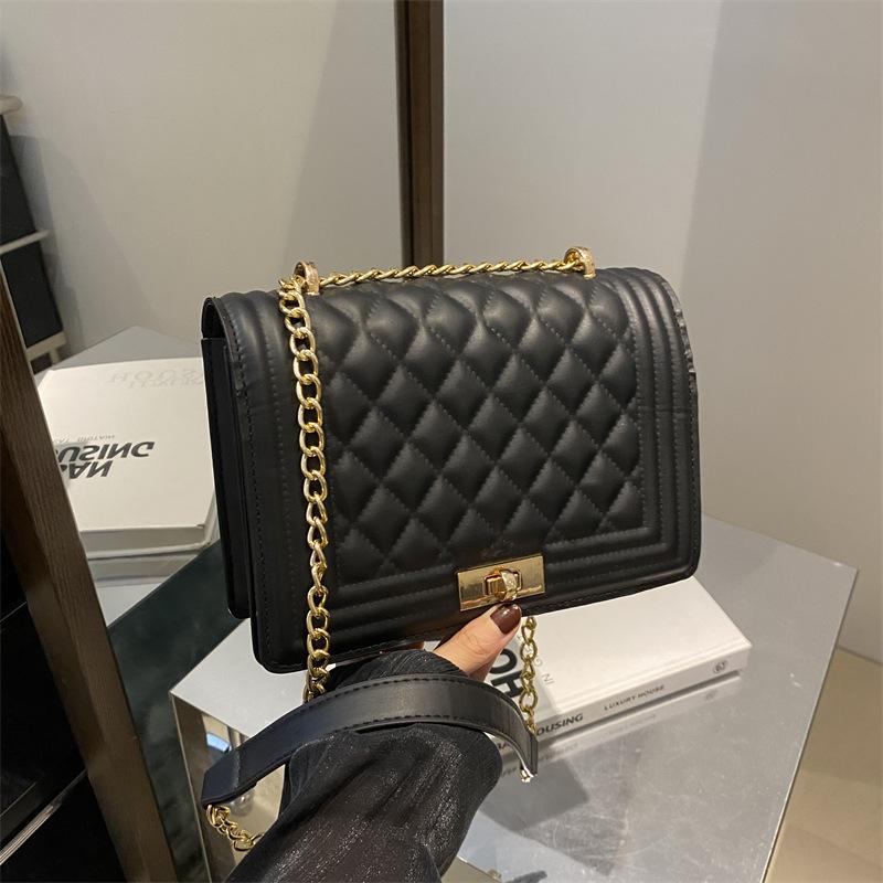 Fashionable Trend Chain Lock New Diamond Indentation Women's Korean Version Simple Crossbody Single Shoulder Small Square Bag Trendy