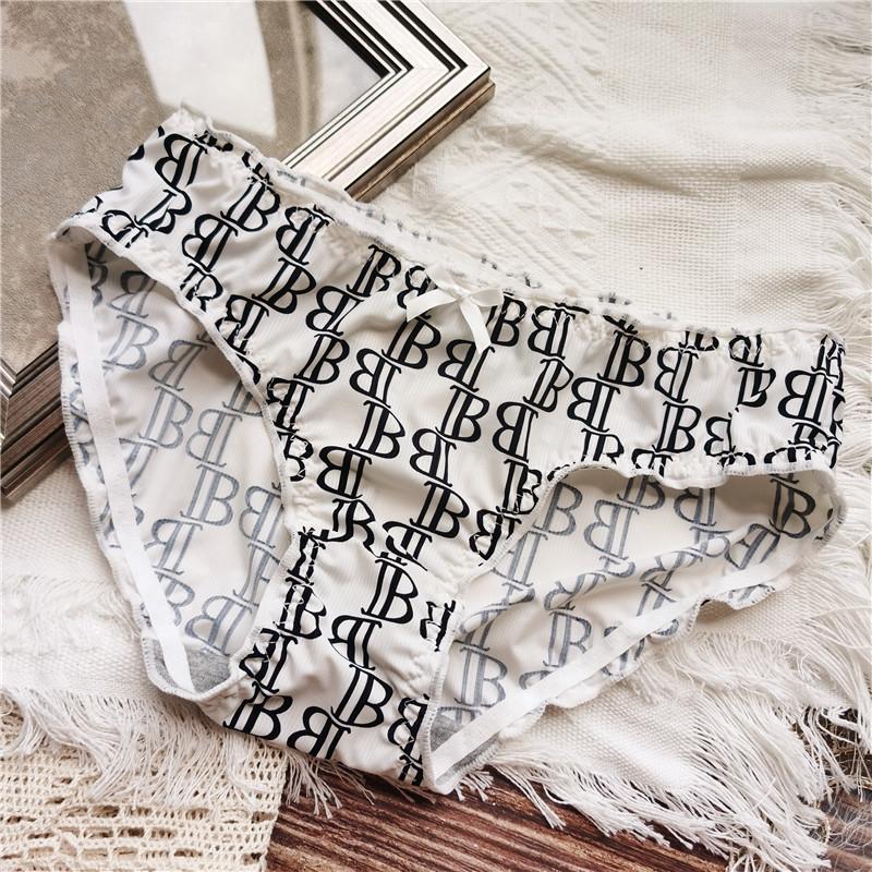 Милые и удобные облегающие шорты из ледяного шелка с низкой посадкой и принтом из мультяшных фруктов