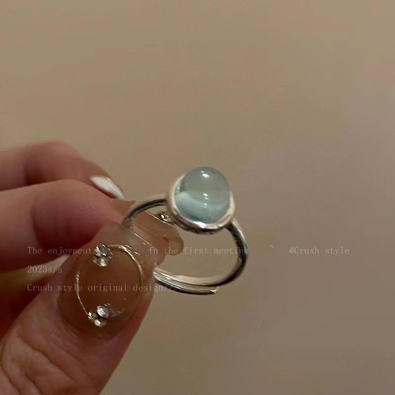 Стильное серебряное кольцо с цирконием для женщин - легкий роскошный открытый дизайн, идеально подходит для указательного пальца