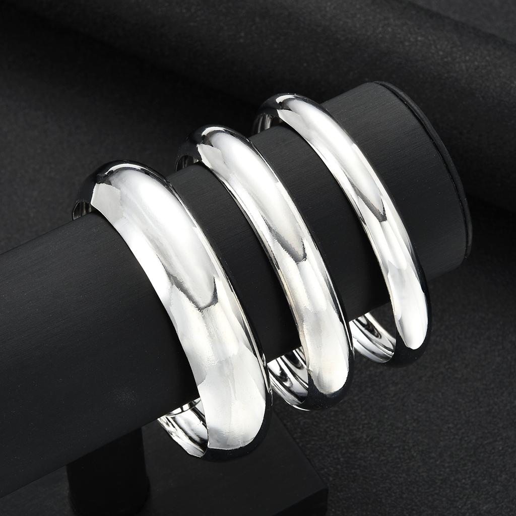 3Pcs/Set Punk Classic Chunky Wide Bangles for Women Exaggerated Metal Silver Color Smooth Bracelets Wedding Jewelry Accessories1