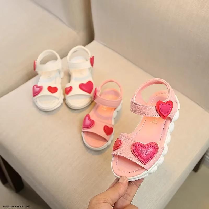 Lovely Heart Shape Children Sandals for Girls Summer Open Toe Sandals Kids Girls New Arrival Baby Girl Beach Shoes I03123