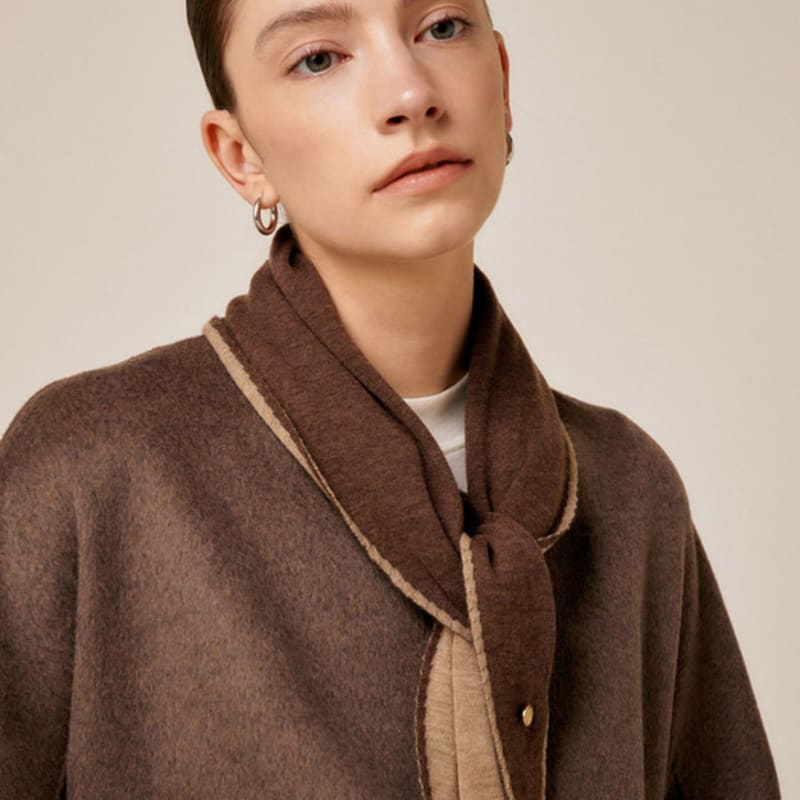 Saint Luxure 100% Wool Triangle Petite Muffler Brown Beige