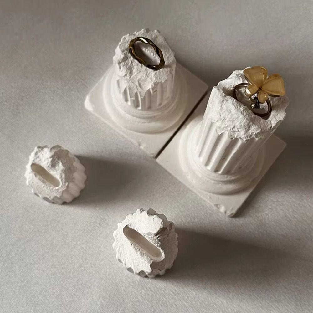 Exquisite Vintage Plaster Ring Holder White Gypsum Ring Display Rack  Photo Props