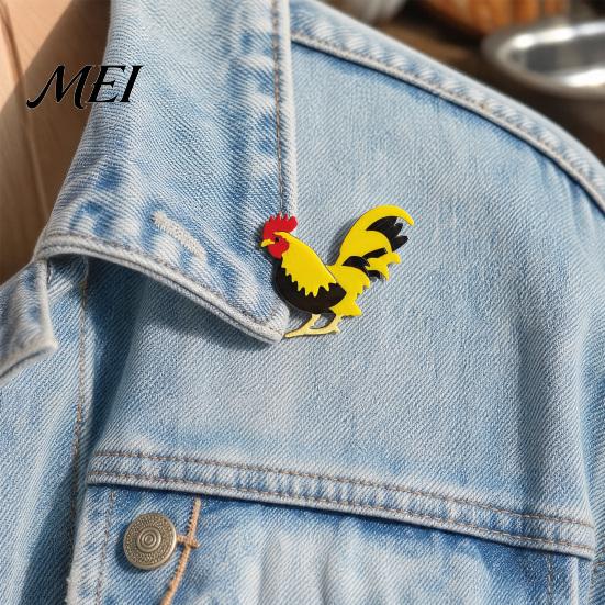 Farm-themed Jewelry Chicken Rooster Brooch Pin, Acrylic Lightweight Farm Whimsical Animal Accessory Jewelry, for Backpacks Hats Jackets Thanksgiving