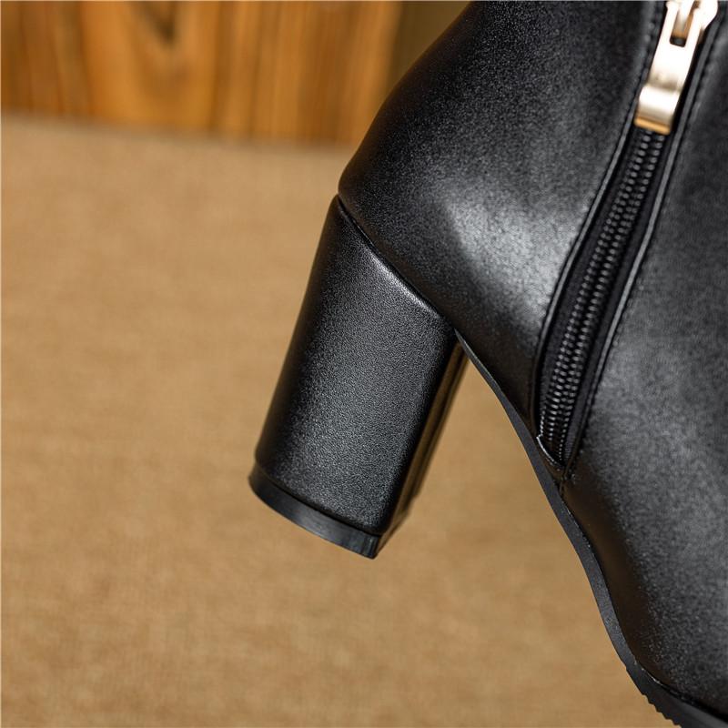 Женские короткие сапоги на высоком каблуке осенне-зимние классические однотонные универсальные сапоги на толстом каблуке большого размера