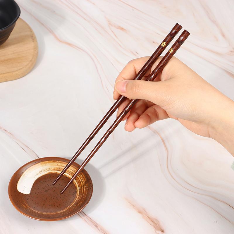 1Pair Japanese Sushi Chopsticks Natural Wooden Eco-Friendly Wood Reusable Korean Chinese Food Sushi Family Chopsticks