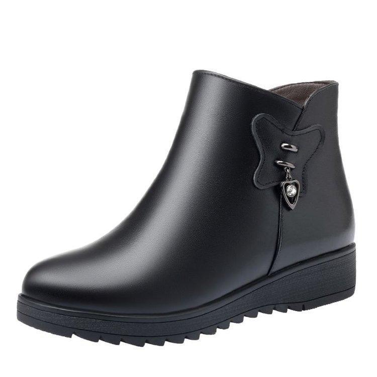 Теплые короткие ботинки хлопковая обувь зимняя бархатная теплая кожаная обувь на плоской подошве бабушкины нескользящие короткие ботинки