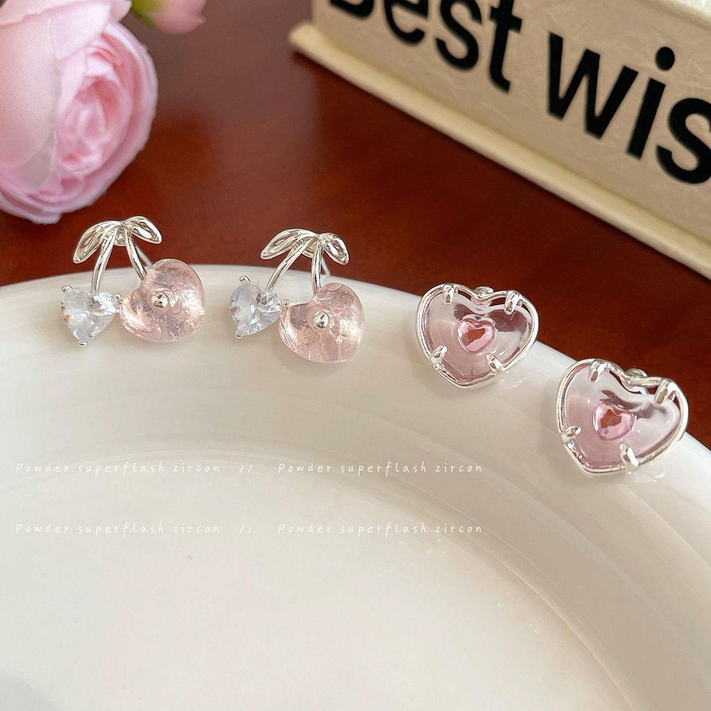 Изысканные серьги цвета розовой вишни и персика с серебряной иглой — нишевый дизайн и девчачье очарование