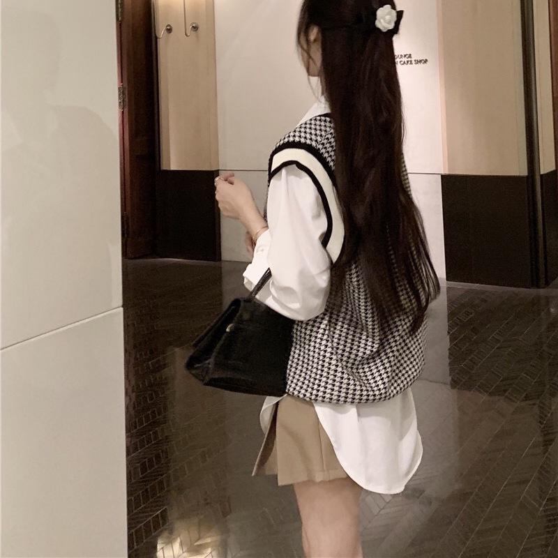 Women's Houndstooth V-Neck Plaid Sweater Vest - Layered, Sleeveless, Loose Fit for 2025