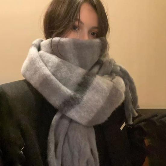 Women Scarf Plaid Pattern Cashmere Feel Plush Scarf with Tassel Decoration Travel Sweater Coat Accessory