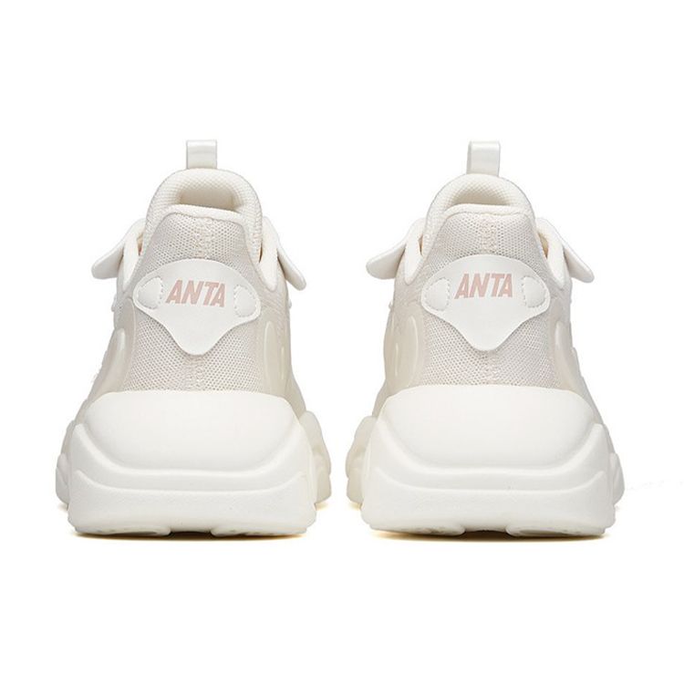 Anta Tide Worship 2.0 Dad Shoes женские кроссовки цвета слоновой кости и белого 122138840-1