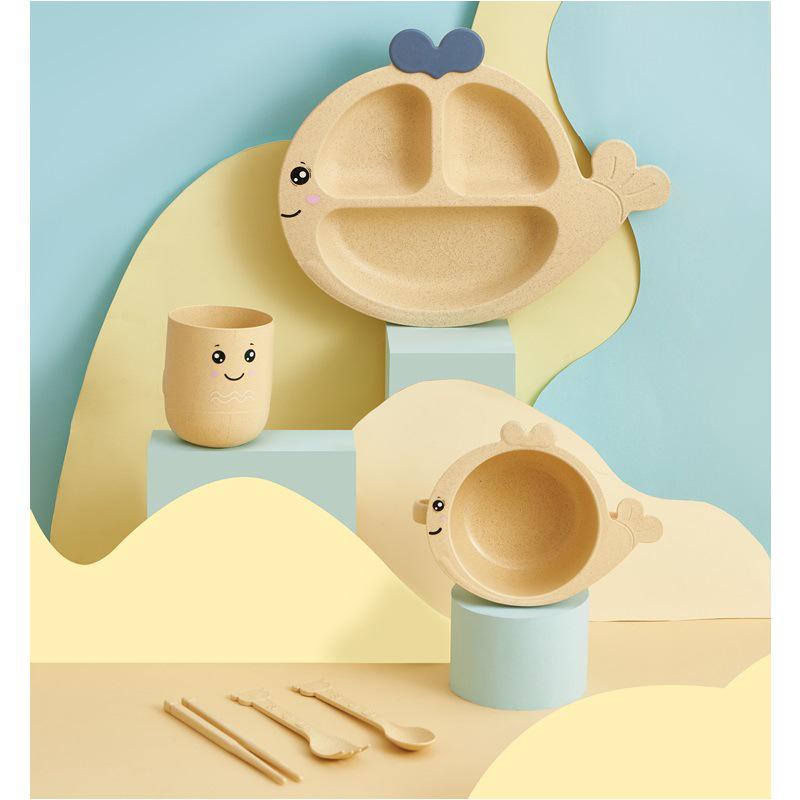 Dinosaur-Themed Children's Dinnerware Set: Divided Plate, Bowl, and Cutlery for Boys Aged 4-6