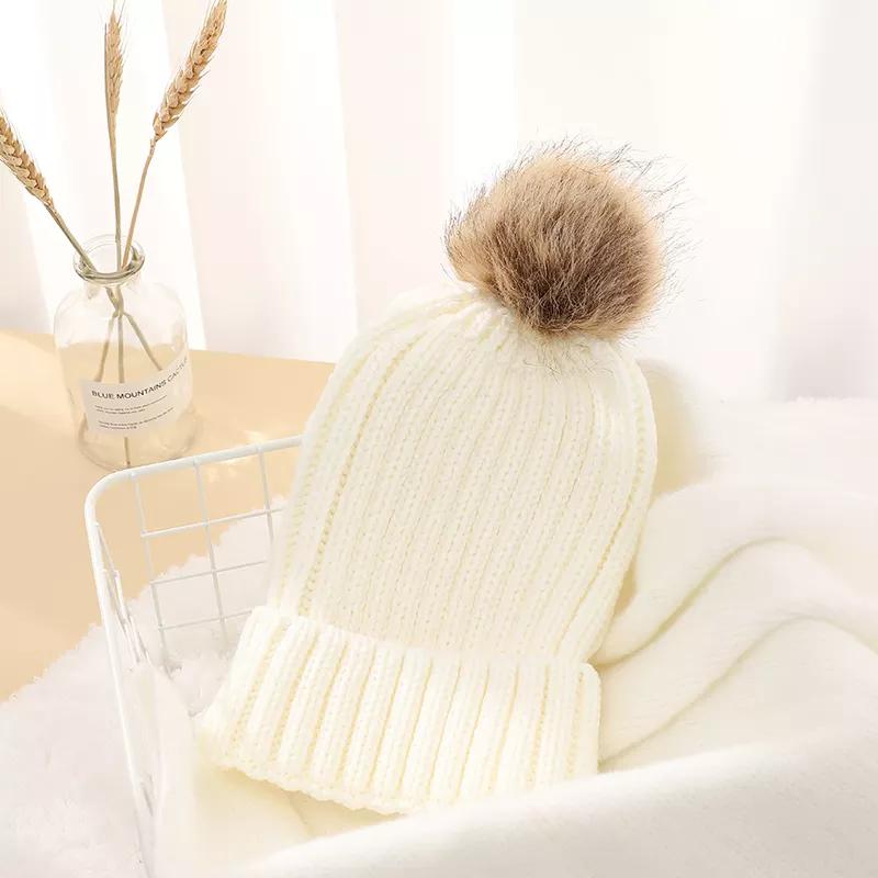 The Hot Selling New Design Winter Warm Beanie Hats for Women Girls