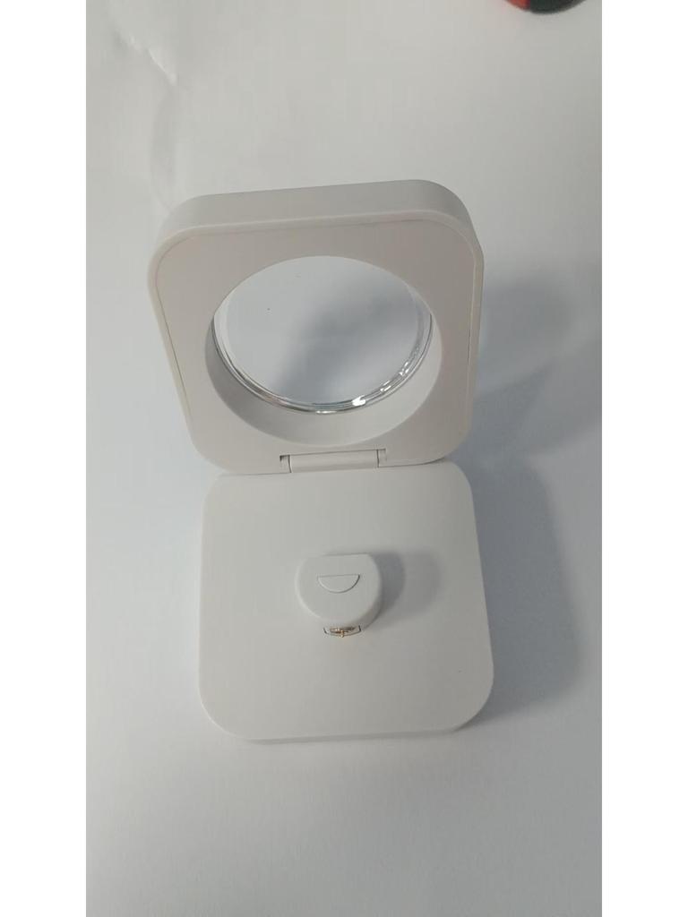 Водонепроницаемое умное кольцо с мониторингом сердечного ритма, кислорода в крови, сна и стресса, включает зарядный кейс.