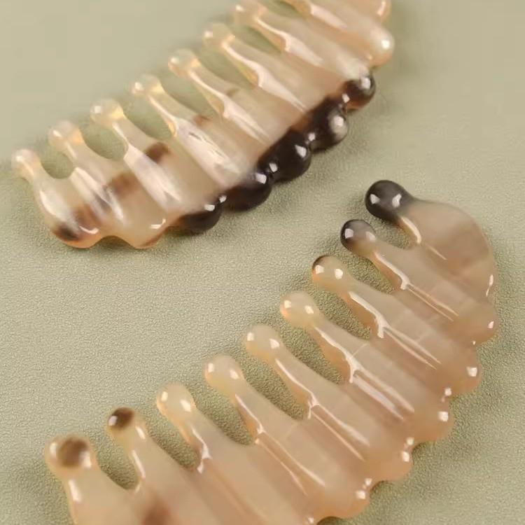 Массажная расческа из натурального белого рога буйвола, пять зубьев, форма капли воды, в подарочной упаковке