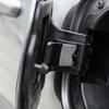 77360-35040 Пружина петли лючка бензобака Для нескольких моделей Прочный пластик и металл Зажим-петля пружины крышки заливной горловины топливного бака