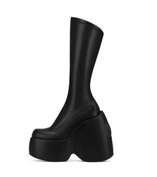 2022 Ботильоны на толстой платформе, клиновидном каблуке, с квадратным носком из кожи