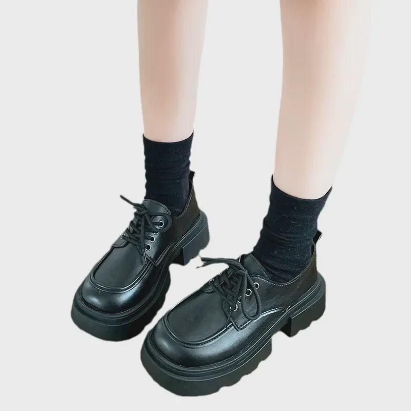 Женские черные кожаные мокасины Mary Jane 2024 года: Британский стиль на толстой подошве — идеально подходит для осенних юбок.