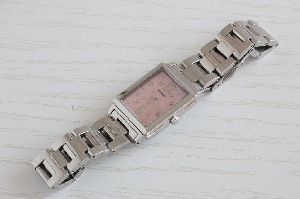 [USED] Working SEIKO LUKIA Diamond Wristwatch 1N01-OJPO
