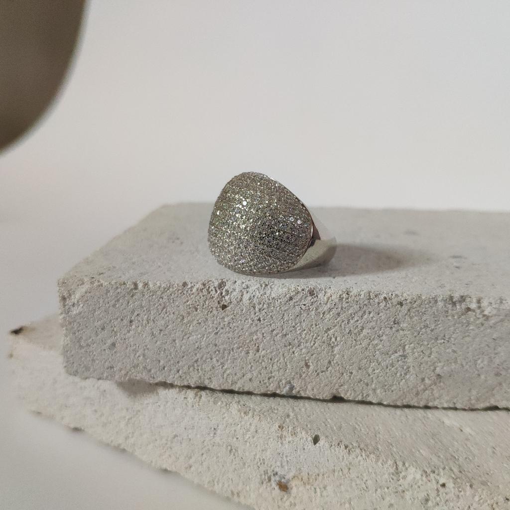 Серебряное кольцо с фианитами (2128533)