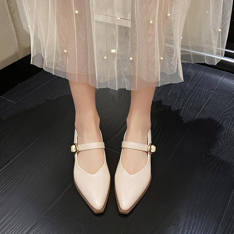 Модные французские туфли Мэри Джейн с острым носком, женские кожаные туфли на низком каблуке, новинка 2024 года, туфли-лодочки с мягкой подошвой, женские сандалии на высоком каблуке