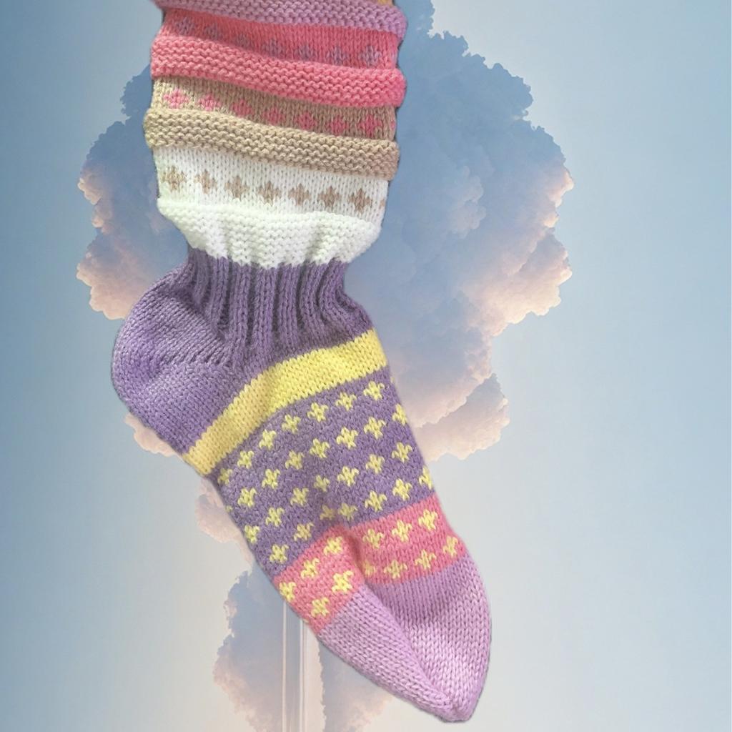 A Pair of Fashionable Winter Women's Colorful Striped Knee High Socks, Mid Tube Warm Floor Socks