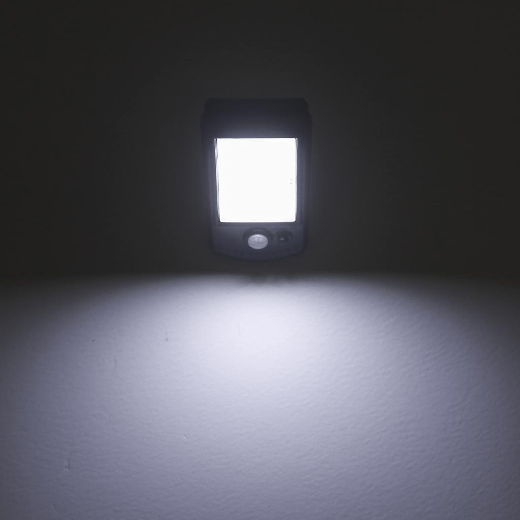 4pcs Clip On Solar Motion Sensor Lights IP65 Waterproof Solar Lamp with 2 Light Modes 40 LEDs