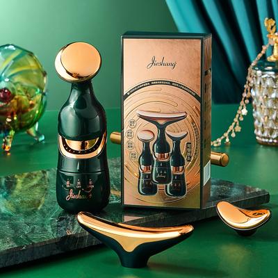 Многофункциональный массажер с четырьмя эффектами: лифтинг и укрепление, вибрационный массаж способствует впитыванию средств по уходу за кожей и разглаживает мелкие морщины