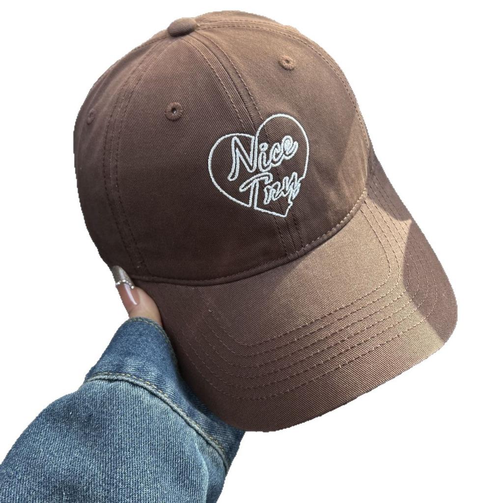 Korean version of classic black hat, new heart-shaped baseball cap, male letter embroidery cap