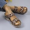 Модные женские босоножки на танкетке с леопардовым принтом, летние модные удобные тапочки на платформе, женские нескользящие шлепанцы для пляжа, шлепанцы