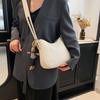 В этом году популярная маленькая сумка 2025 новая женская сумка однотонная большая вместимость сумка-мессенджер модная повседневная наплечная сумка-ведро