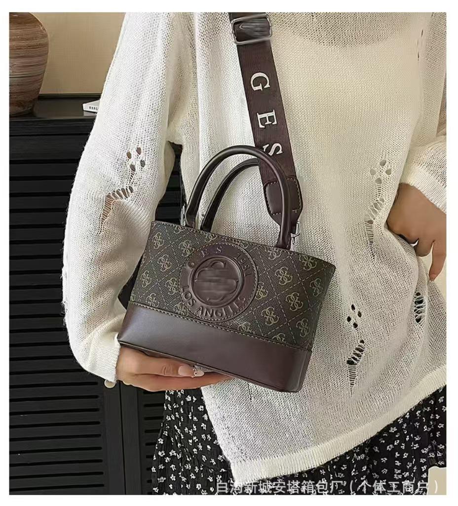 Взрывная новая сумочка: Женская стильная сумка кроссбоди с принтом и универсальным широким плечевым ремнем