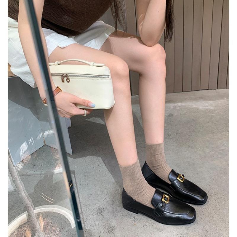 Волосы~~ Маленькая золотая пряжка Британский ретро квадратный носок на одной педали универсальная женщина