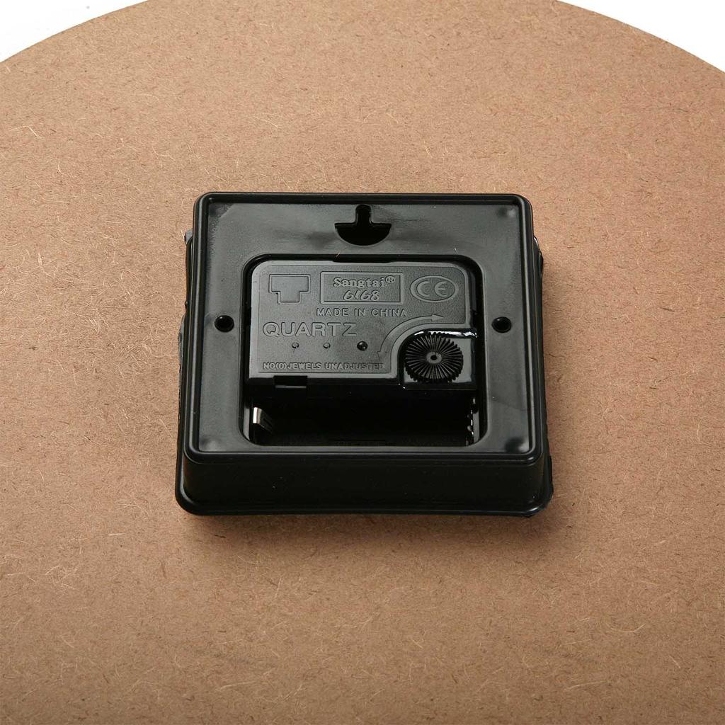 Деревянные часы Мир 28см VERSA 18190146