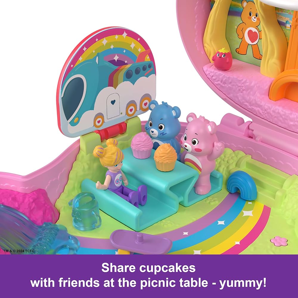 Polly Pocket Кукла и игровой набор Медведицы Care Bears с игрушечной машинкой и тематическими аксессуарами Компактная игрушка для путешествий