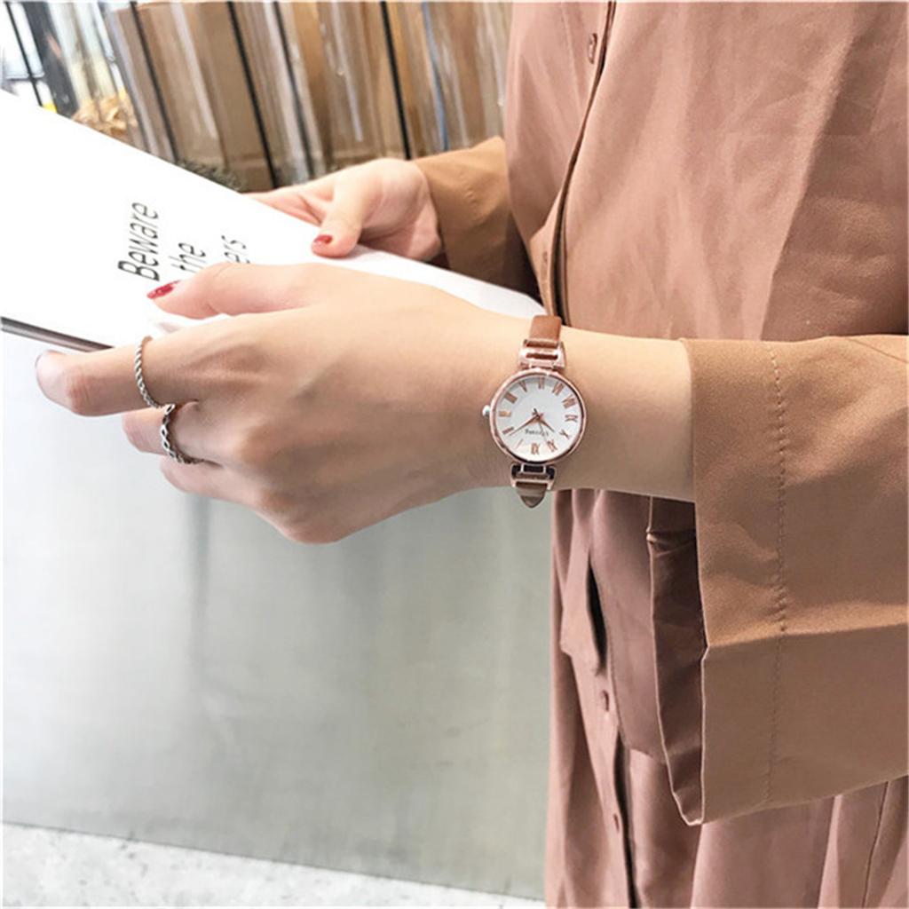 Женские модные кожаные часы