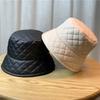 Шляпа в корейском стиле для женщин  Универсальная матовая кожа PU в клетку шляпа рыбака, подчеркивающая лицо, теплая осенне-зимняя шляпа-панама в японском стиле