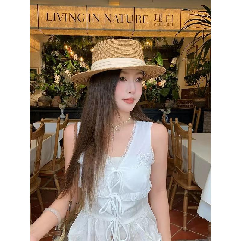 Sweet and colorful butterfly ribbon straw hat for women, summer seaside vacation style, large brim sun protection hat, foldable hat